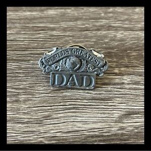 World’s Greatest Dad pewter pin Father’s Day holiday gift birthday party family